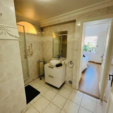 Hyper Centre - Halles - Terrasse Apartment Biarritz